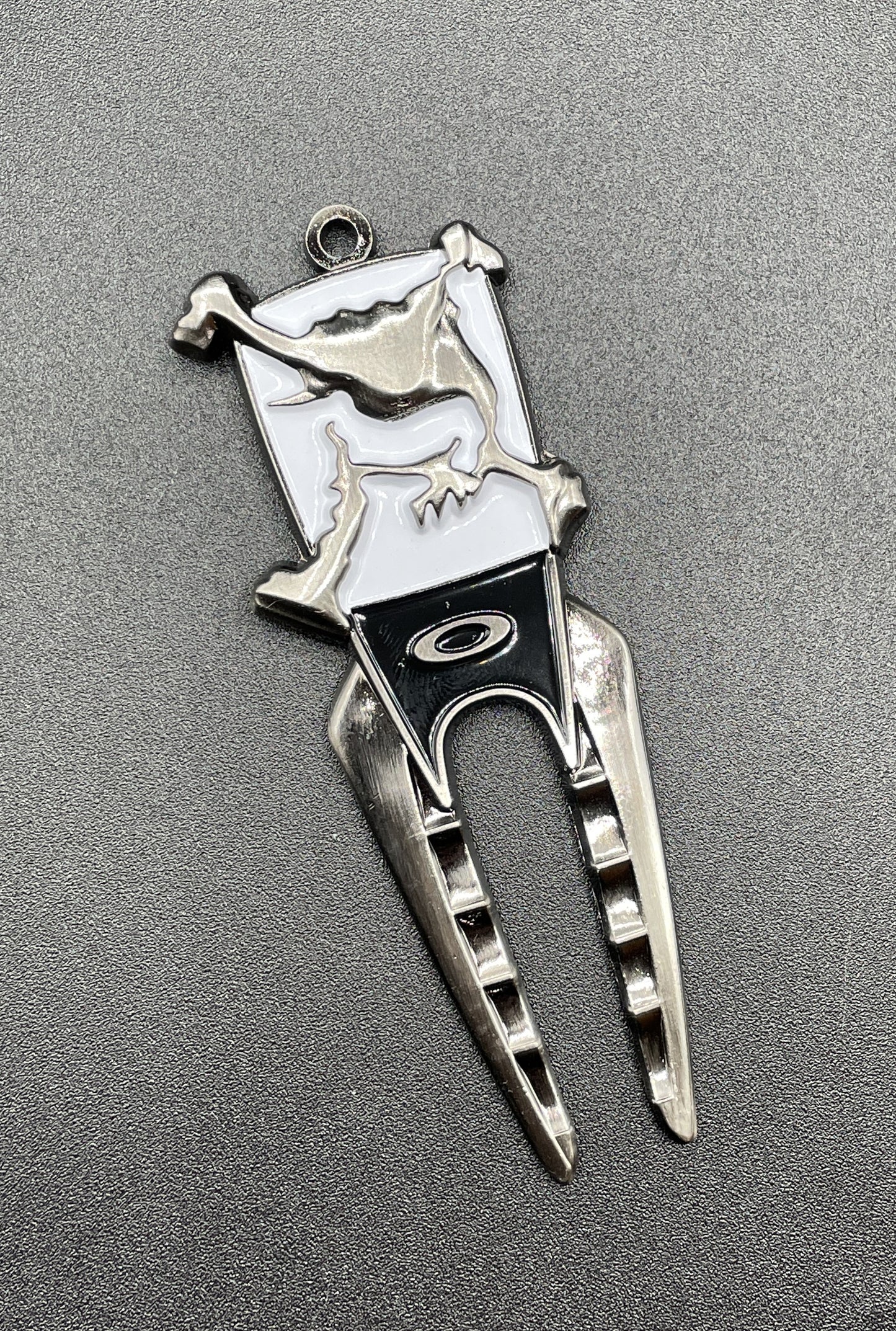 Oakley Golf X-Metal Skull Divot Repair Tool